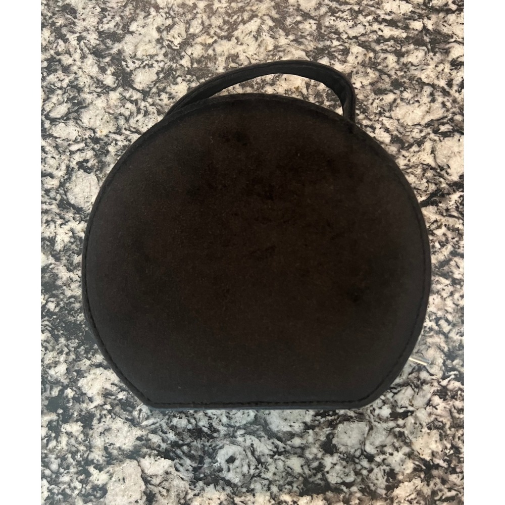 Giorgio Armani Beauty Black Velvet Round Vanity Case Cosmetic Bag Gold Logo - Picture 6 of 8